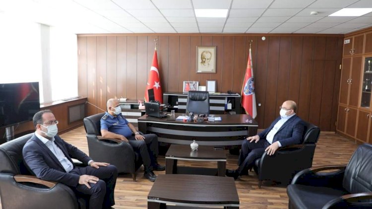 Sarı, ilçe halkının huzuru ve güvenliği için kurumlar arası işbirliği önemli Sarı, ilçe halkının huzuru ve güvenliği için kurumlar arası işbirliği önemli