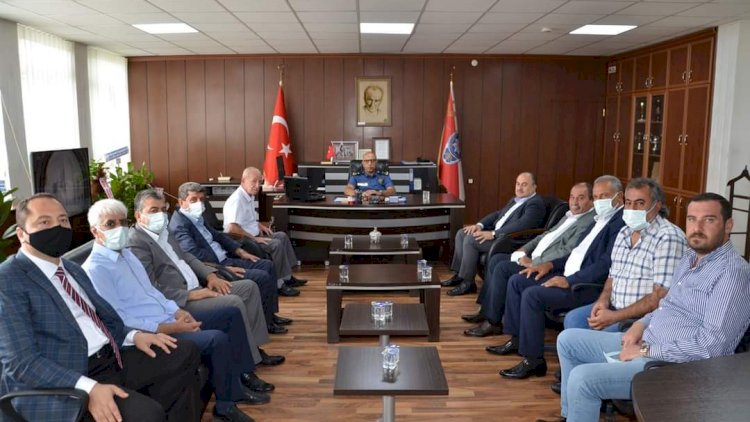 Nizip Ticaret Borsasından Emniyet Müdürlüğüne Ziyaret Nizip Ticaret Borsasından Emniyet Müdürlüğüne Ziyaret