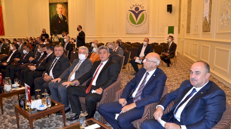 Başkan sari hukuk uyuşmazliklarinda arabuluculuk sempozyumuna katildi Başkan sari hukuk uyuşmazliklarinda arabuluculuk sempozyumuna katildi