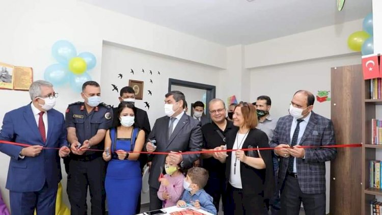 Nizip'te 2 okula kütüphane Nizip'te 2 okula kütüphane