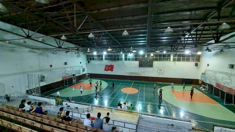 3x3 Sokak Basketbol Turnuvası Şenliği Yapıldı 3x3 Sokak Basketbol Turnuvası Şenliği Yapıldı