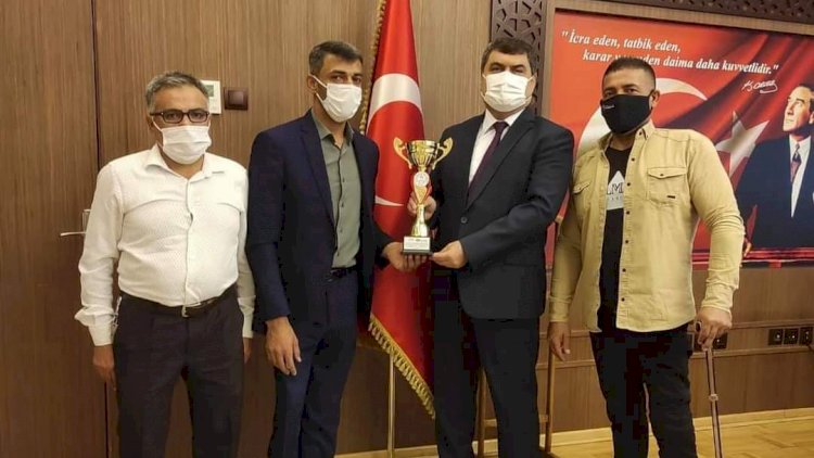Zeugma Engeller Spor Kulübünden Kaymakam Şahin'e Ziyaret