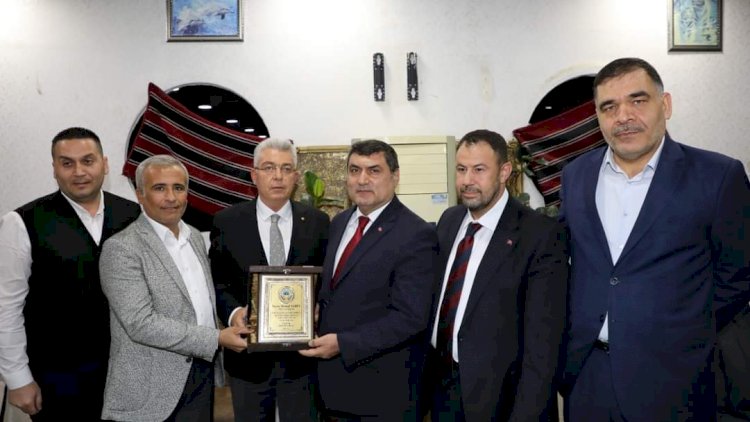 Nizip OSB Yönetim Kurulundan Kaymakam Şahin’e Teşekkür Plaketi