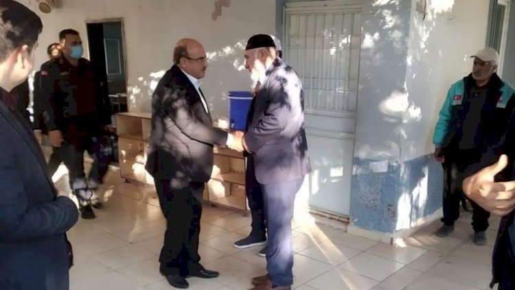 Başkan Sarı ve Jandarma Komutanı Kalıçlı'dan Taziye Ziyareti Başkan Sarı ve Jandarma Komutanı Kalıçlı'dan Taziye Ziyareti