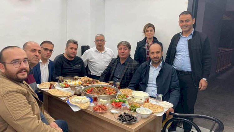 Nizip'te Basın Mensupları Kahvaltıda Buluştu Nizip'te Basın Mensupları Kahvaltıda Buluştu
