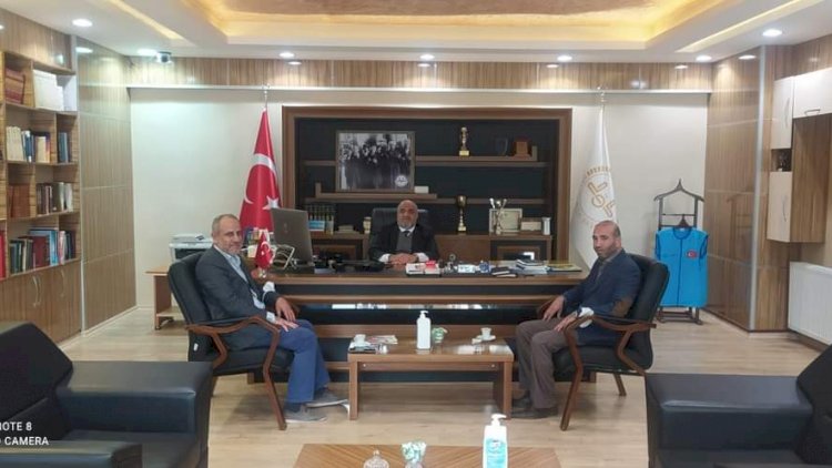 Cerablus Müftüsü Müftü İbrahim'den Müftü Çiftçi'ye Ziyaret Cerablus Müftüsü Müftü İbrahim'den Müftü Çiftçi'ye Ziyaret