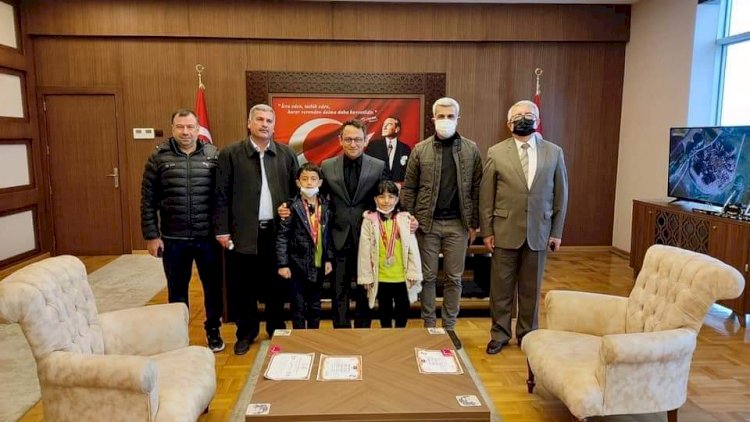 Şampiyon Sporcular'dan Kaymakam Çağlar'a Ziyaret