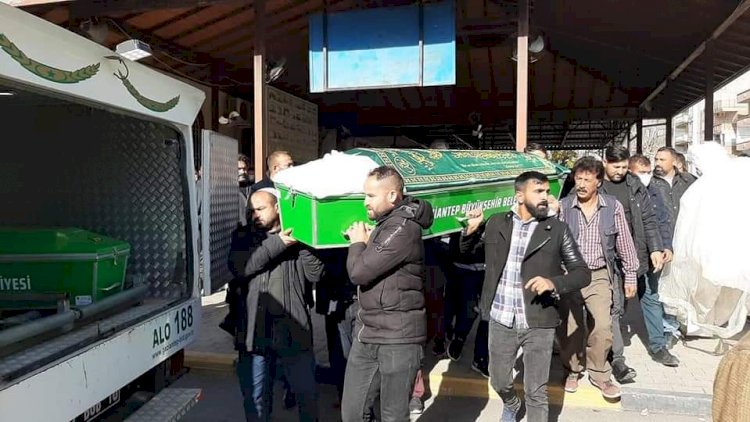 Kazada ölen genç kız son yolculuğuna gelinlikle uğurlandı