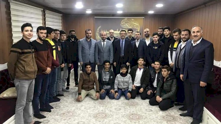 Müftü Özçelik, gençlerle buluştu 