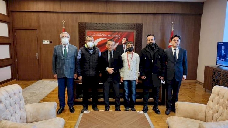 Koşuda Nizip'e Şampiyonluk Kupası