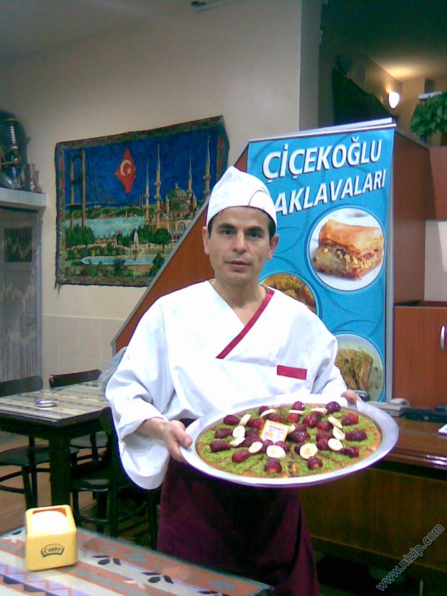 ÇİÇEKOGLU BAKLAVALARI 
