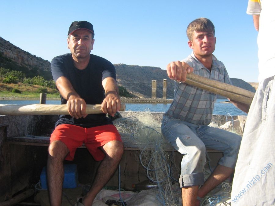 fıratta balık tutuk 