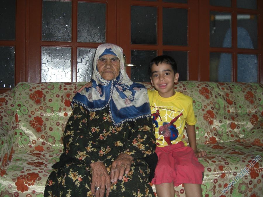 böyük annem ve oglum 