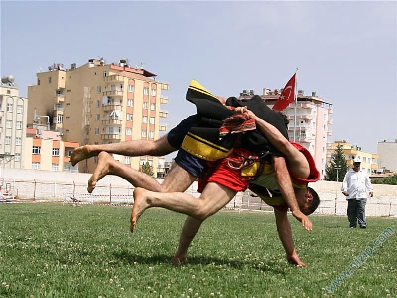 Aşırtmalı Aba Güreşi 