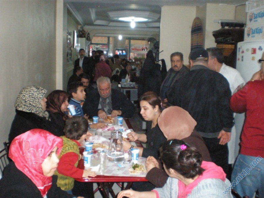 Güngören nizipliler derneği 10 ocak 2010 tarihinde geleneksel kahvaltı yapıldı Foto__