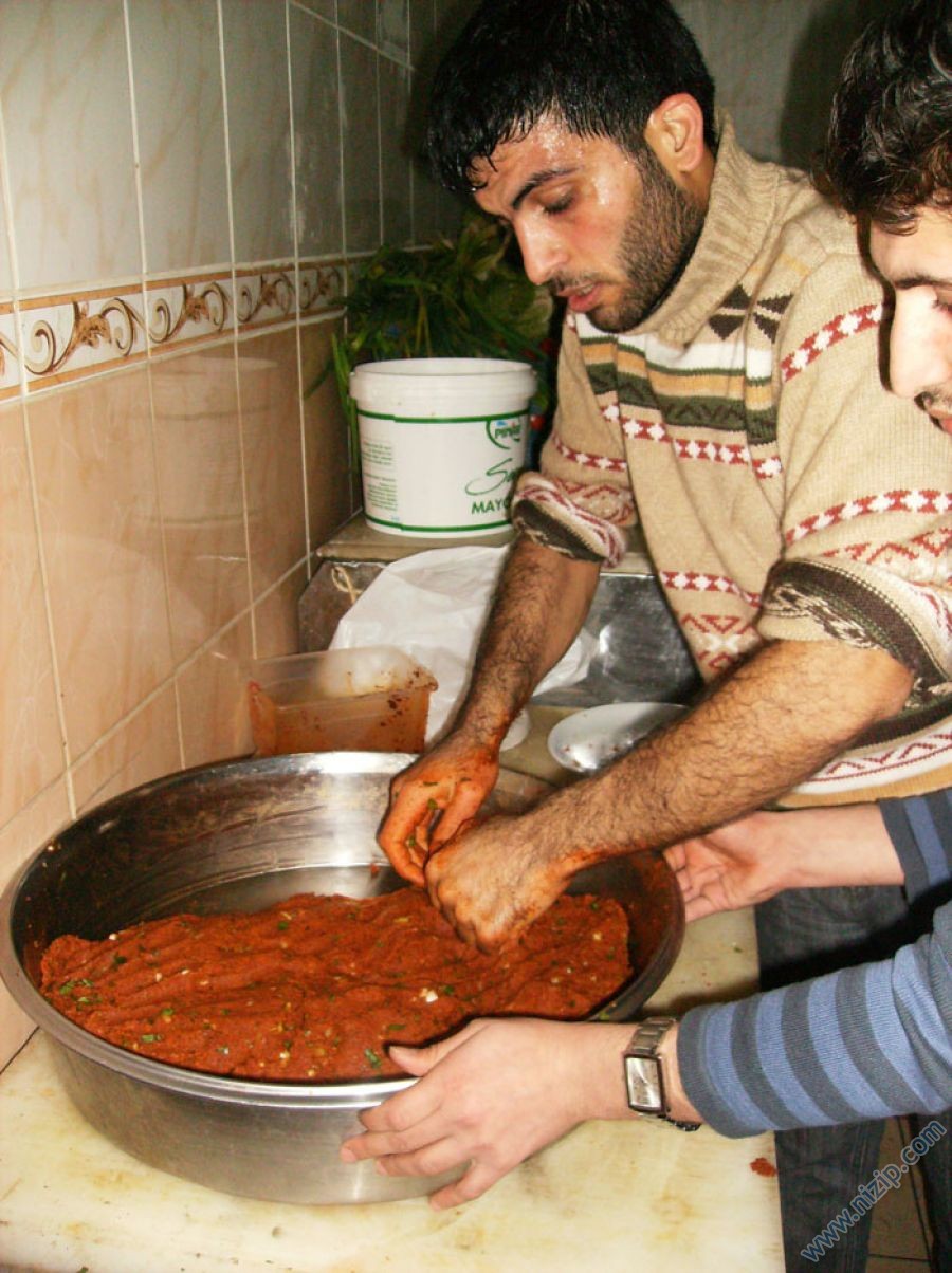 Çiğ Köfte Toplantısı 8 