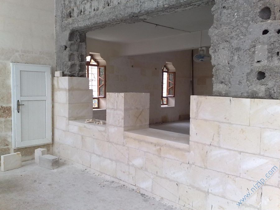 saha cami onarılıyor 