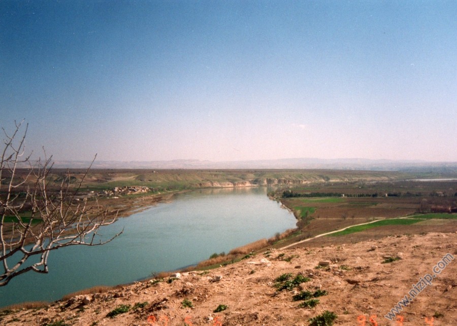 BARAJ ÖNCESİ FIRAT NEHRİ YATAĞI şimdi sular altında!! 