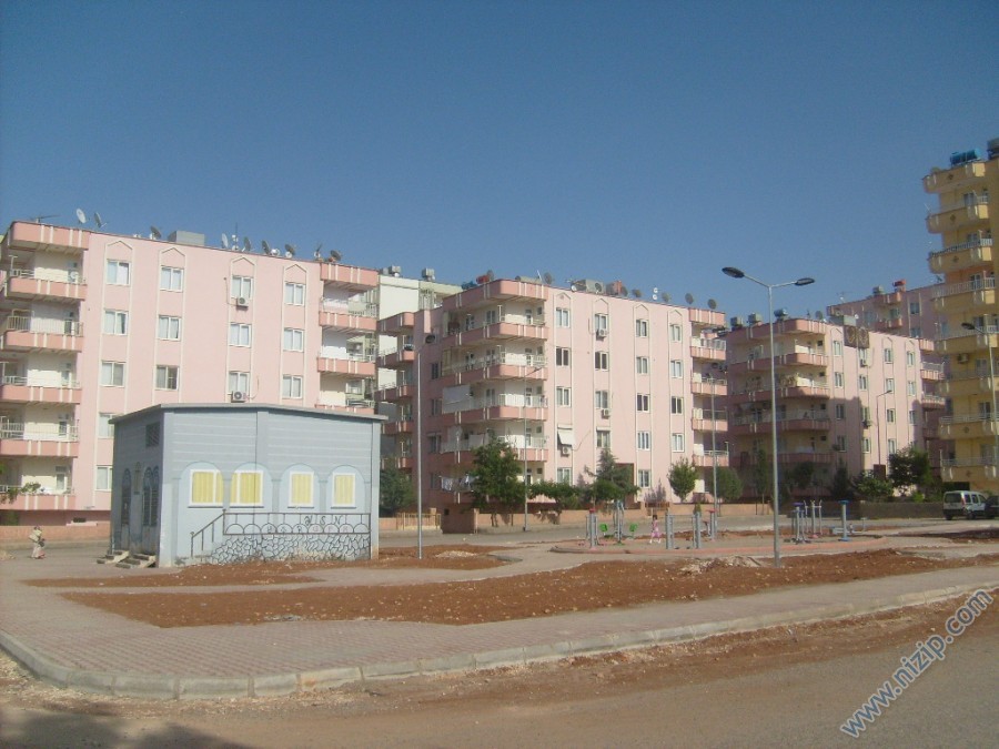Merhum Halil Pekmez parkı 