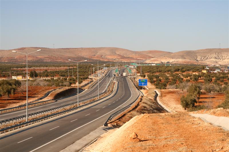 Otoban dutlu Kavşağı Özyurt Okulu önü 