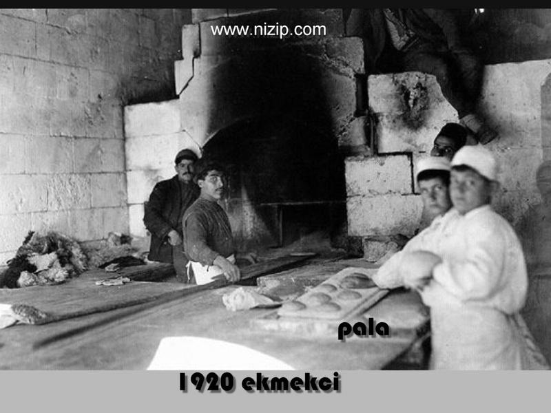 1920 yılında ekmek fırınımız 