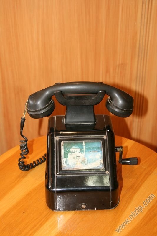 Çevirme kollu telefon 