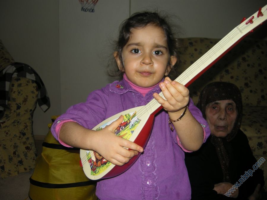Çağla Bahar 