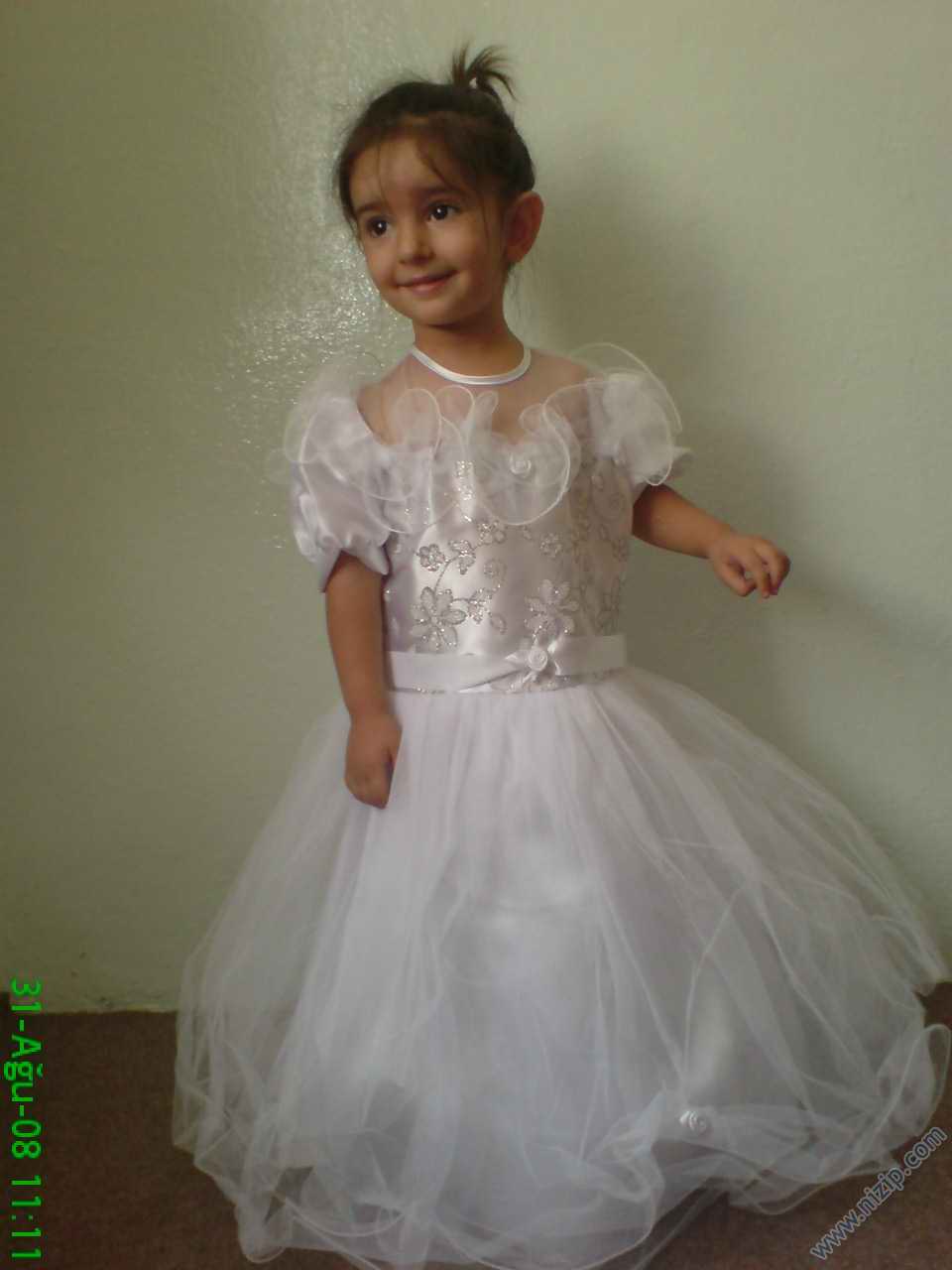 18.09.2008.Eylül üm büyümüsde gelin olmus. 