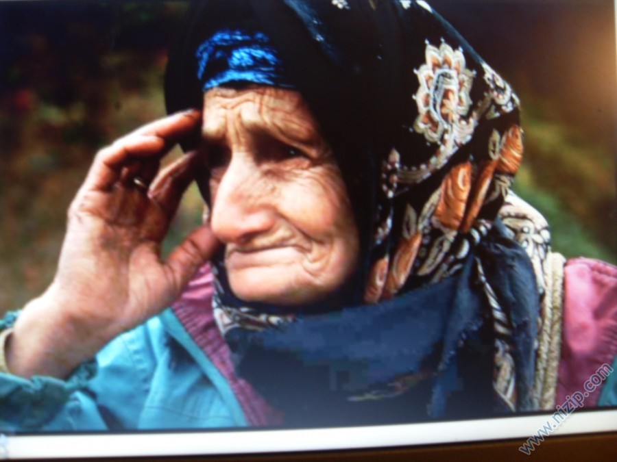 derin bakışlar 