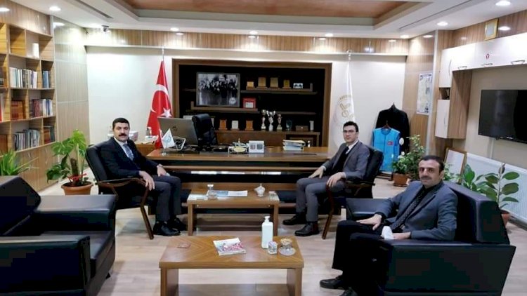 Adalet Komisyonu Başkanı Talih, Müftü Özçelik'i ziyaret etti.