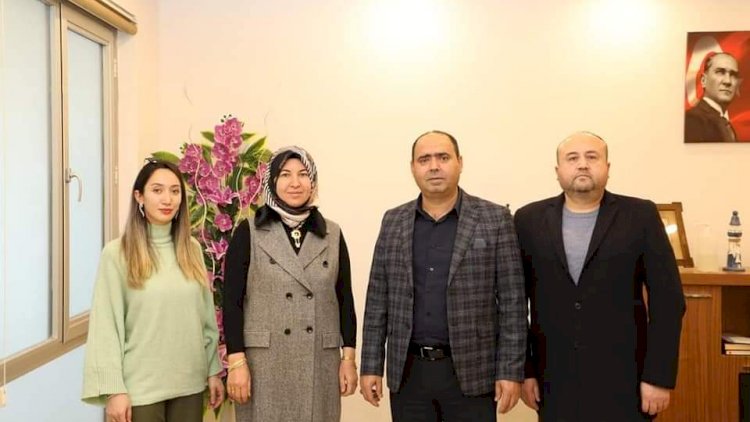Kılıçparlar'dan Belediye Başkan Yardımcısı Demir'e Ziyaret Kılıçparlar'dan Belediye Başkan Yardımcısı Demir'e Ziyaret
