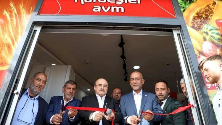 Kardeşler AVM hizmete açıldı