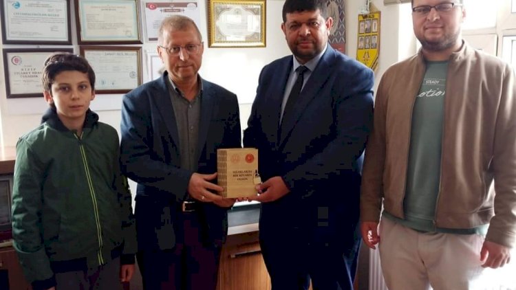 Uzaklarda Bir Kitabın Olsun Projesine destek atıyor