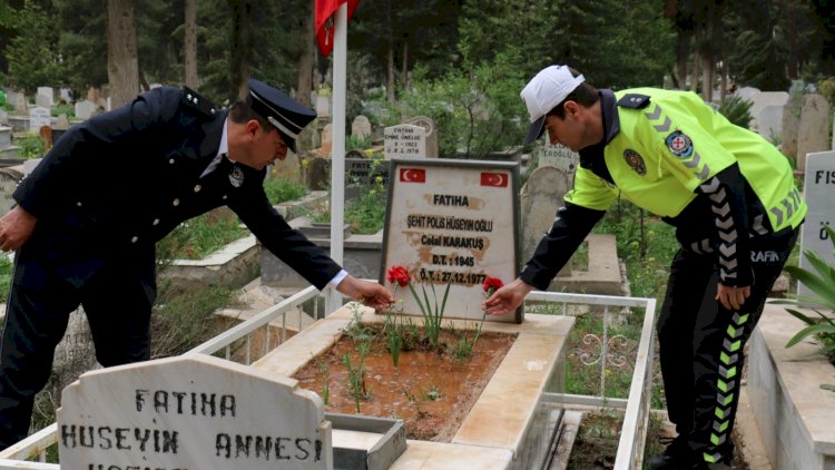 Polis Haftası'nda şehitlik ziyaret edildi Polis Haftası'nda şehitlik ziyaret edildi