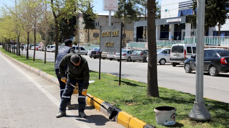 Belediye ekiplerinin sahadaki çalışmaları sürüyor