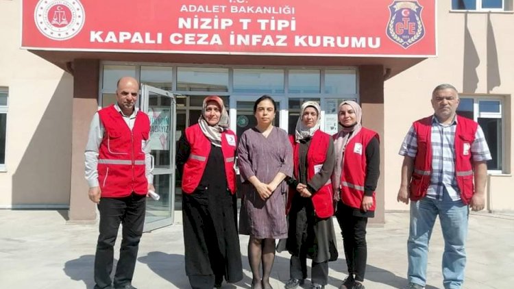 Nizip Kızılay'dan mahkum çocuklarına yardım