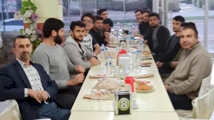 Hz. Ebu Zer El-Ğıfari (Yeni Fıstık Hali) Camisinde Geleneksel İftar Programı Hz. Ebu Zer El-Ğıfari (Yeni Fıstık Hali) Camisinde Geleneksel İftar Programı