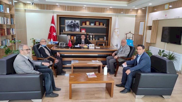 Kibris mahallesi’nden kur’ân kurslarina bağiş yapildi