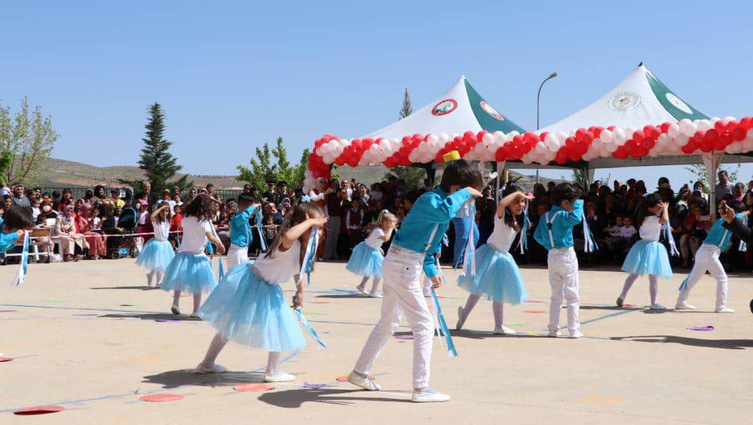 23 Nisan Ulusal Egemenlik ve Çocuk Bayramı coşkuyla kutlandı