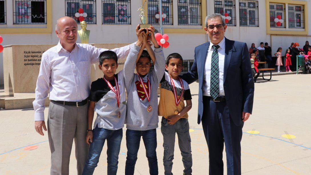 23 Nisan Ulusal Egemenlik ve Çocuk Bayramı coşkuyla kutlandı