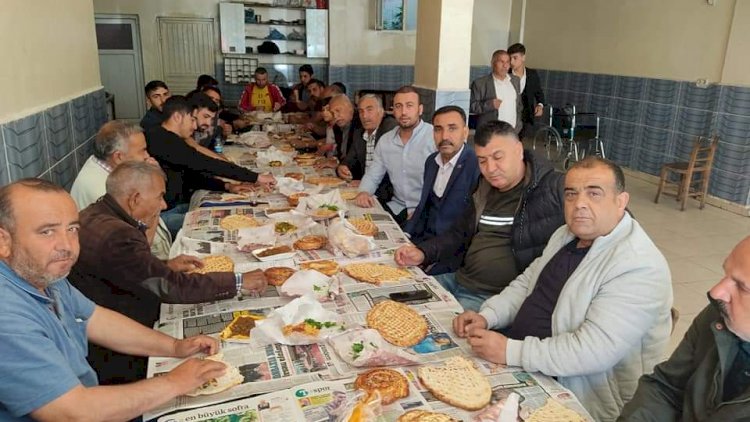 Alkurt, vatandaşlar ile kahvaltıda buluştu Alkurt, vatandaşlar ile kahvaltıda buluştu