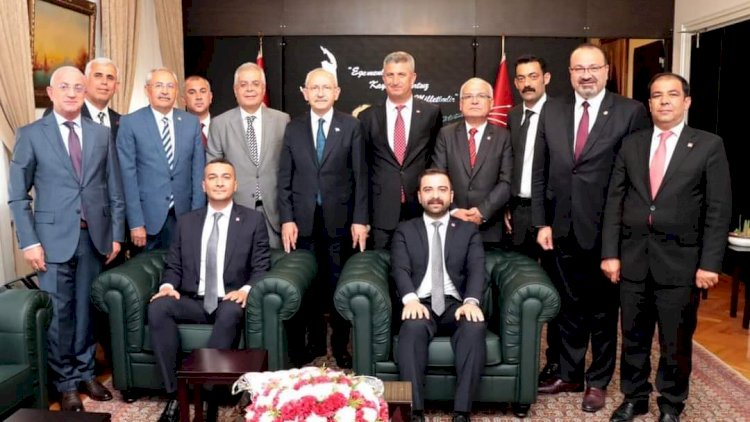 Bozfırat Genel Başkan Kılıçdaroğlu'nu ziyaret etti Bozfırat Genel Başkan Kılıçdaroğlu'nu ziyaret etti