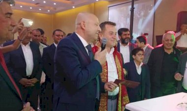 Altınbaş ve Şahin Ailesinin Mutlu Günü Altınbaş ve Şahin Ailesinin Mutlu Günü