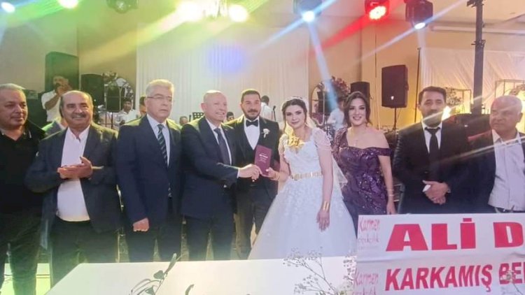 Altınbaş ve Şahin Ailesinin Mutlu Günü Altınbaş ve Şahin Ailesinin Mutlu Günü