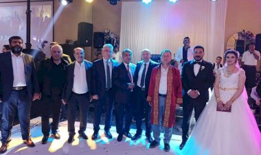 Altınbaş ve Şahin Ailesinin Mutlu Günü Altınbaş ve Şahin Ailesinin Mutlu Günü