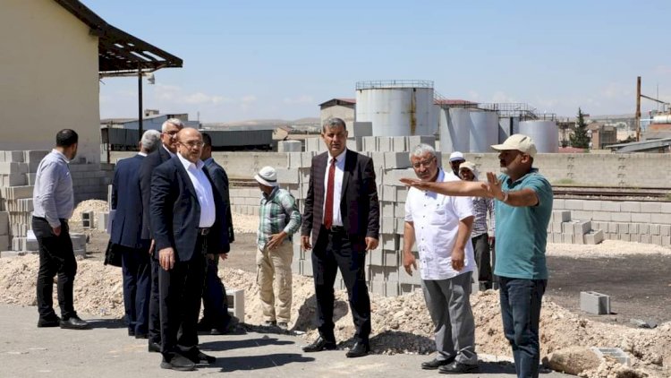 Belediye Başkanı Sarı, Gümrük Müdürlüğü inşaat alanını inceledi 
