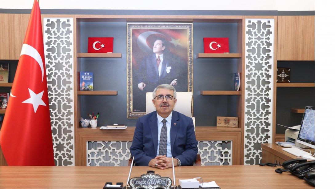 İlçe Milli Eğitim Müdürümüz Cengiz GÜNDEŞ'in Karne Mesajı