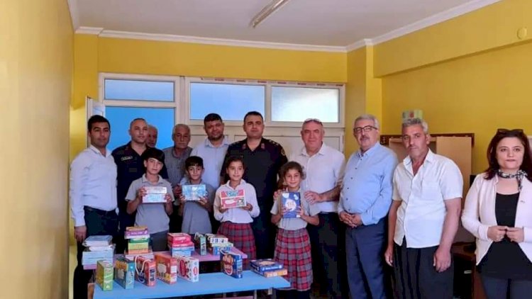 "Uzaklarda Bir Kitabın Olsun" projesi büyüyor 