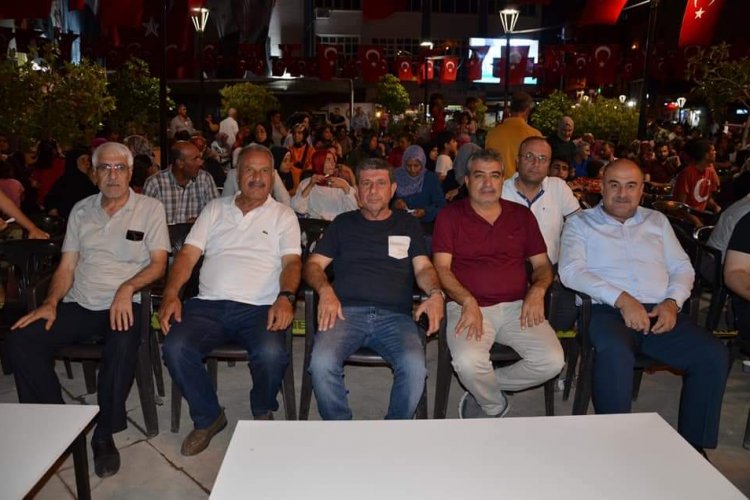 Nizip ticaret borsasi 15 temmuz etkinlikleri ve demokrasi nöbetine katildi Nizip ticaret borsasi 15 temmuz etkinlikleri ve demokrasi nöbetine katildi