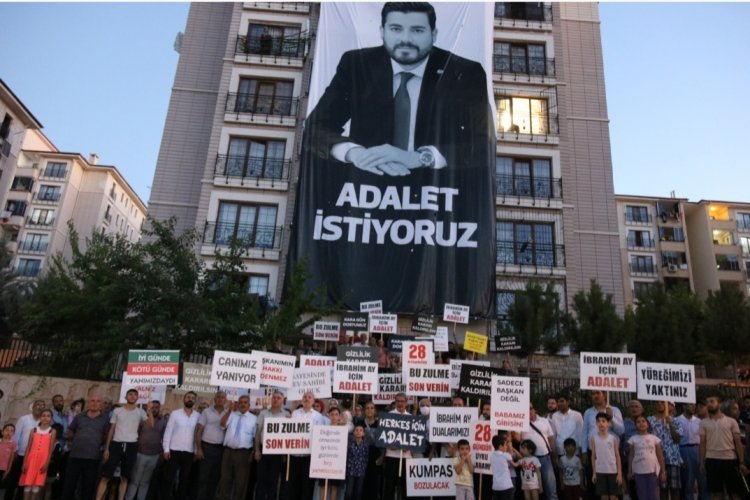 Bariş güvercini özgürlük için uçtu alkişli tepki